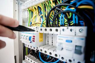 Betrouwbare elektriciteitskeuring laten doen